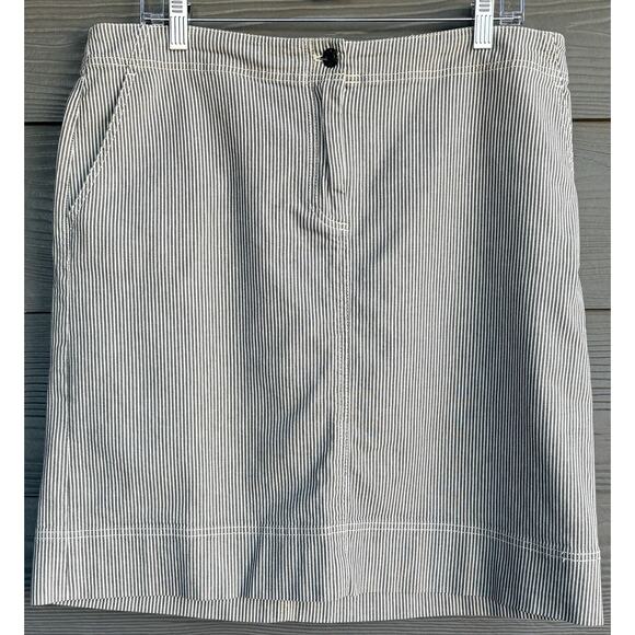 Talbots Black Pinstripe Pencil Skirt with Pockets Size 12 - Picture 1 of 4